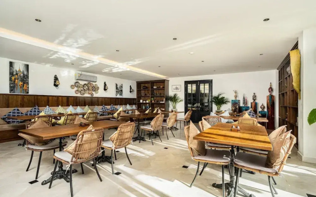 Glory Boutique Suite