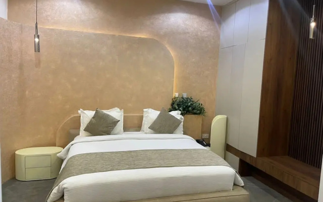 UrbanEdge Hotel