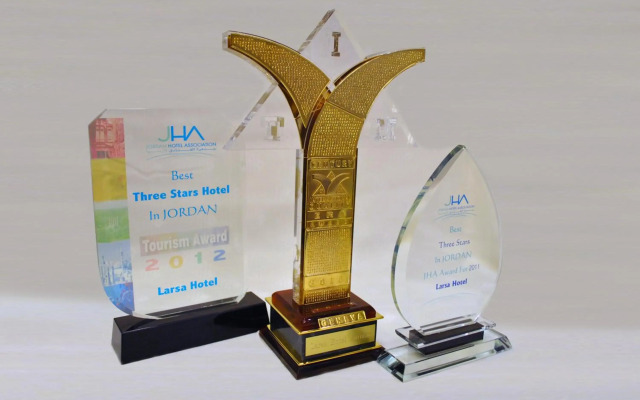 Larsa Hotel
