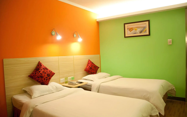 LN White House Hotel