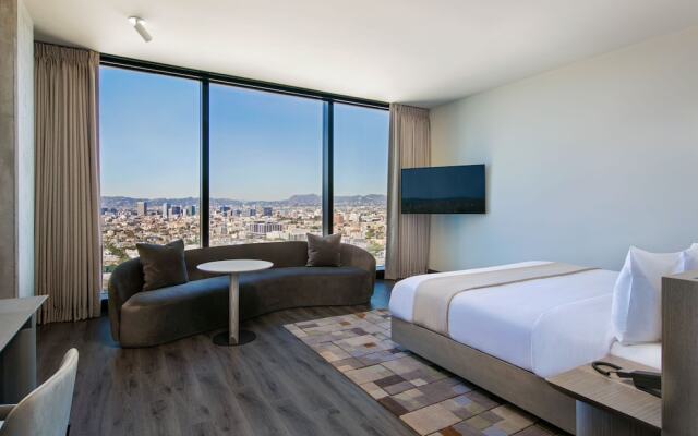 AC Hotel Downtown Los Angeles, a Marriott Hotel