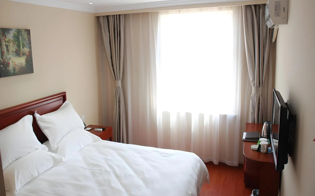 GreenTree Inn Shanghai Luojing Express Hotel