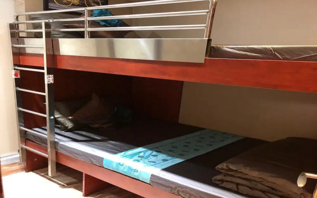 Rich Hotel