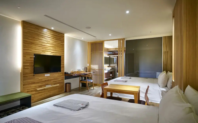 Shine Mood Resort