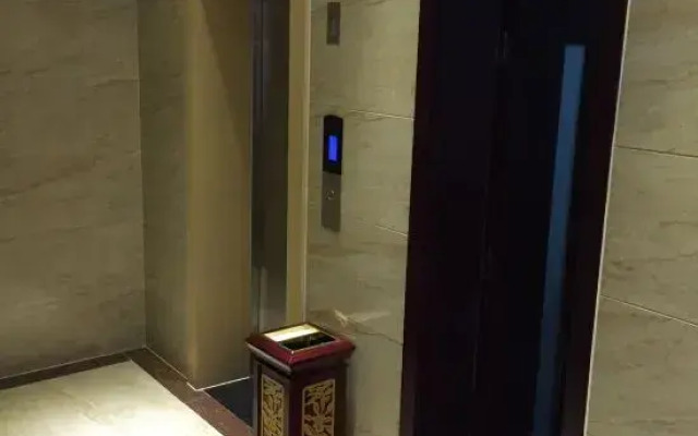 Duomi Chain Hotel (Lijiang Ancient City)