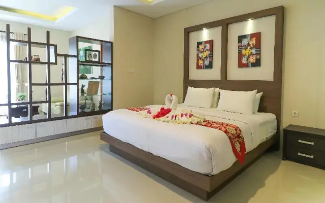 Royal Majesty Villas Jimbaran by ZUZU