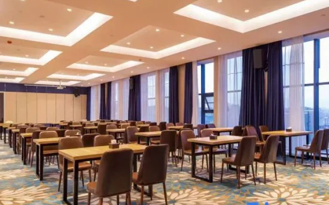 Xipan Bright pearl Hotel (Guiyang Huaxi Park, Government Affairs Center) – Restaurant – Guiyang