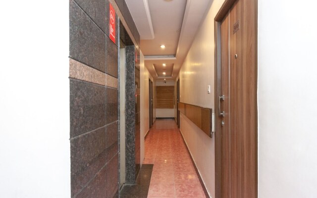 Oyo 16890 Hotel Srm Central Park