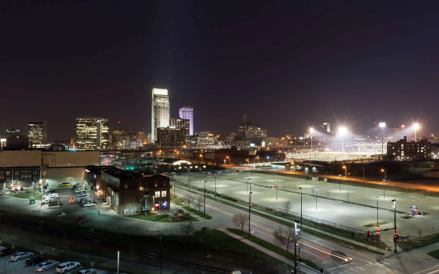 Hampton Inn & Suites Omaha-Downtown