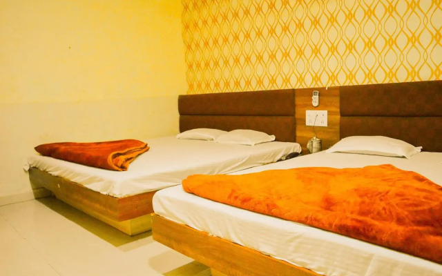 Hotel Mahakal Ashray