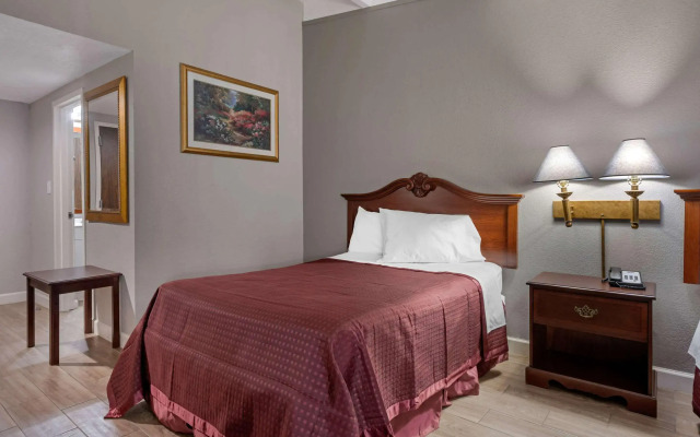 Rodeway Inn