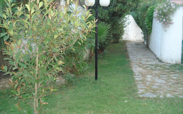 Villa Avra