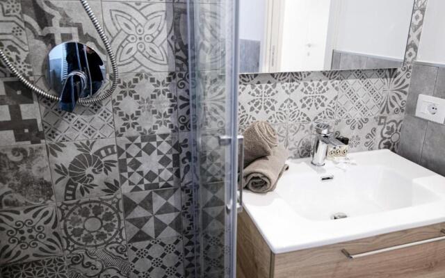 Spazio 77 - the House of Travelers