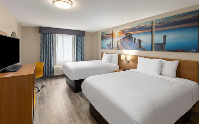 Days Inn by Wyndham Lincoln