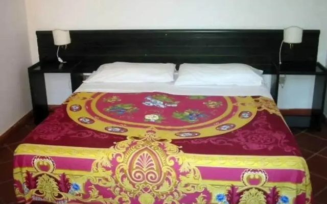 Belvilla by OYO Pleasant Apartment With Pool