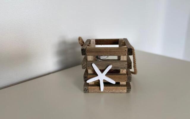 Il Brutto Anatroccolo vicino al parco con parcheggio 01159-LT-1210