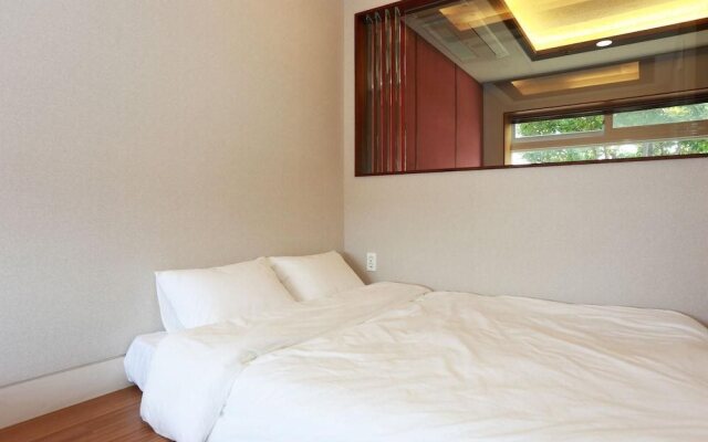 Soofeel House