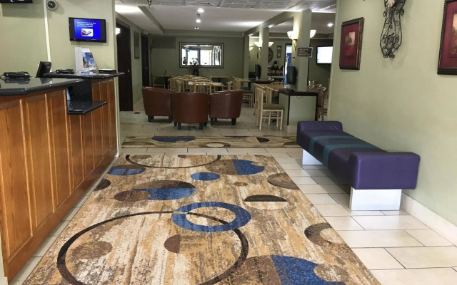 Comfort Inn & Suites