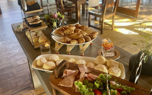 Karongwe River Lodge