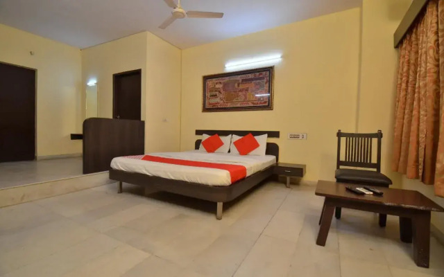 Oyo 24408 Nirmala Guest House