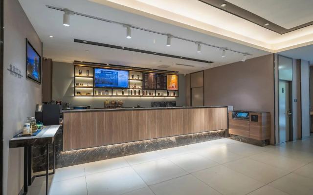Yake e Home Express Hotel