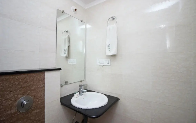 OYO 9617 Hotel PC Residency