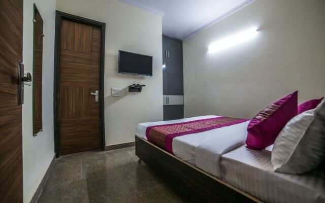 Oyo 14388 Uk Residency