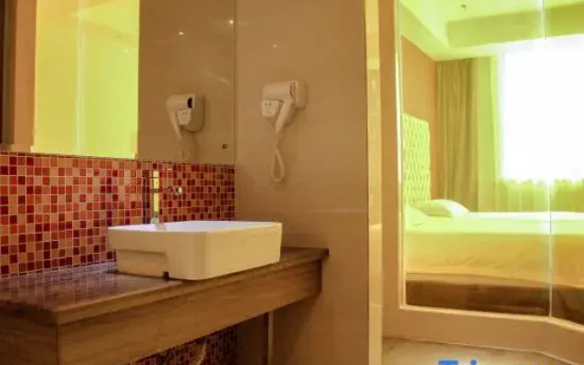 Xiuwu Zhongzhou Laurel Hotel (Xiuwu Station)