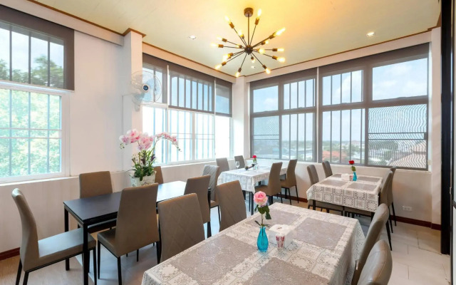 RoomQuest Suvarnabhumi Airport Rom Klao