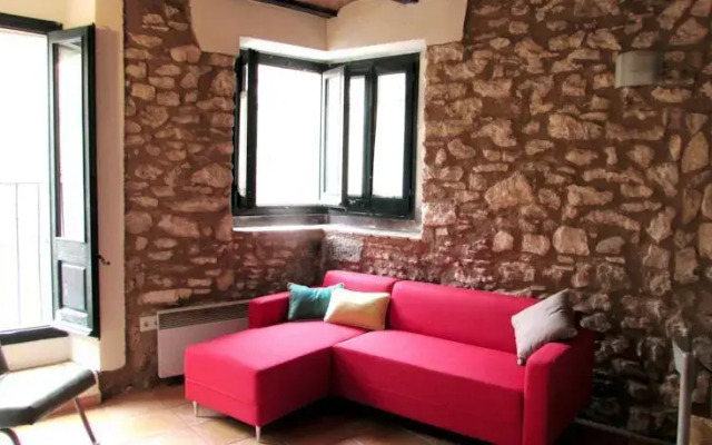 Qlodging Lledoners