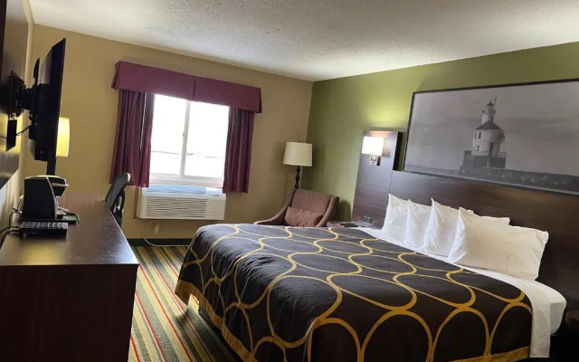 Super 8 Superior WI