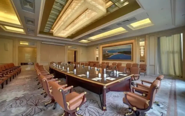 Southeast Huadu Hot Spring Hotel