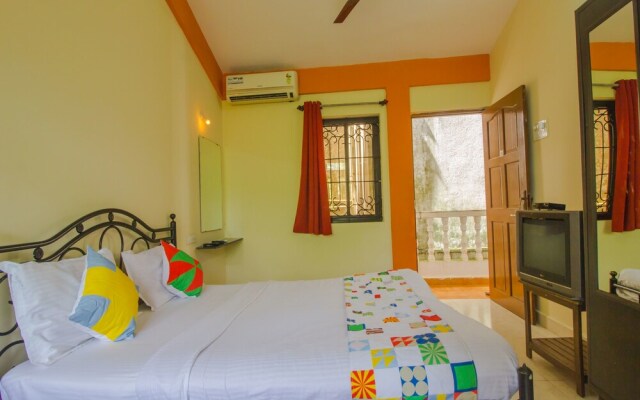 OYO 18354 Home Elegant Studio Baga Beach