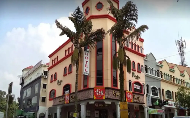 Kota Damansara Business Hotel