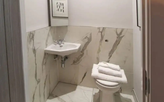 Great Charles Penthouse