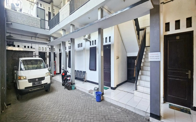 OYO 3229 Ijen Homestay