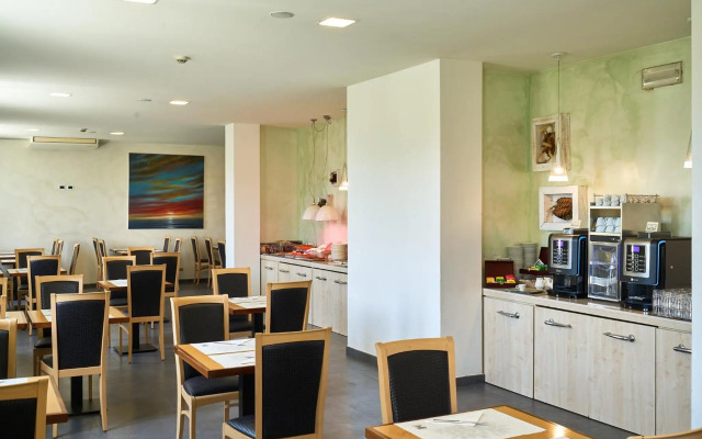 Delfina Palace Hotel