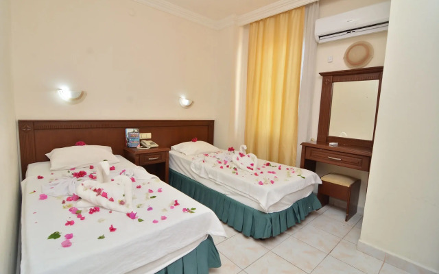 Rose Garden Apart Hotel
