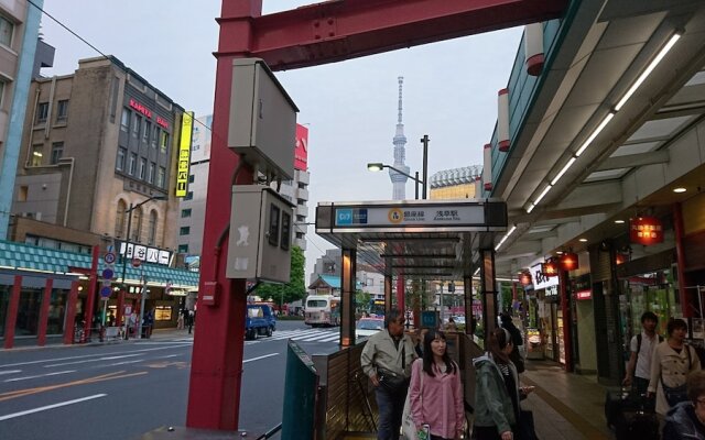 Issyuku Hotel Kaminarimon