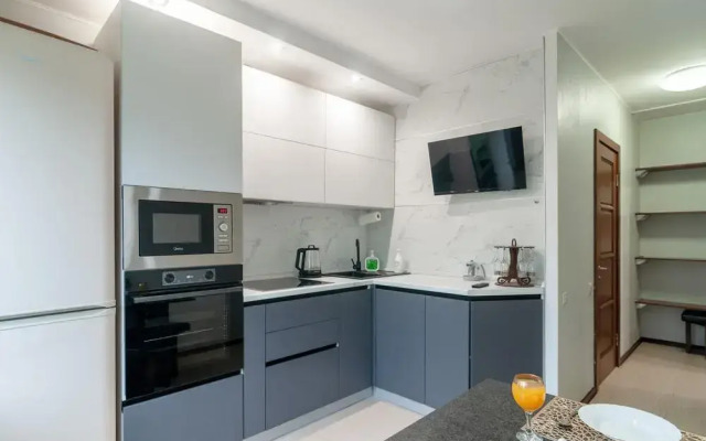 Home (Хоум) на улице Побежимова 11