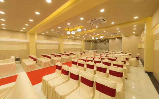 Hotel Ratana International