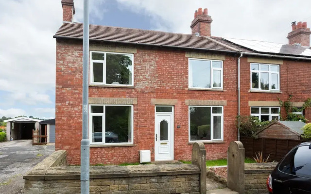 Storthes Hall Lodge
