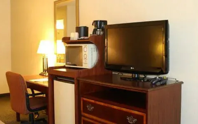 Ramada Plaza Stockton - фото 2