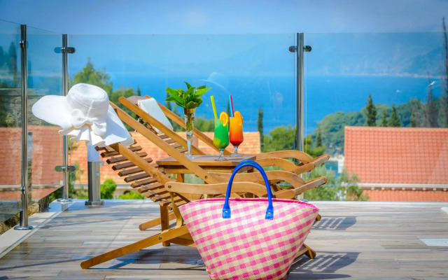 Tandem Apartments with Swimming pool