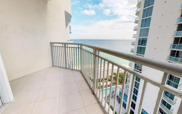 Oceanview Apartments in Sunny Isles