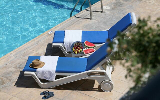 Stephanos Hotel Apts
