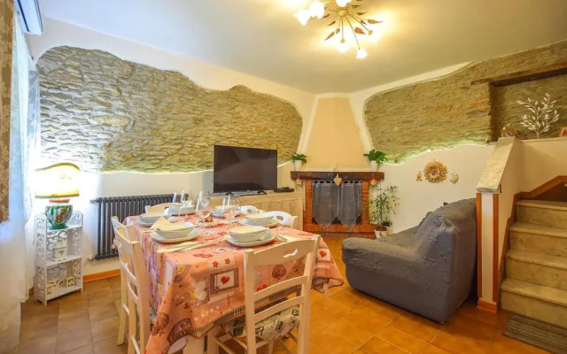 Stunning Home in Pietrasanta With 3 Bedrooms and Wifi