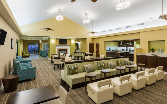 Homewood Suites by Hilton St. Louis Riverport - Airport West