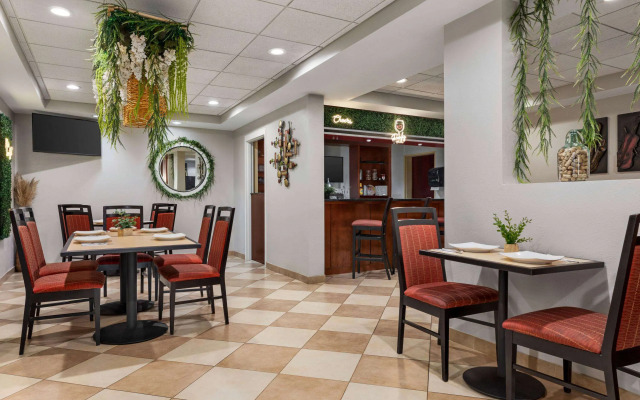 Wyndham Garden Duluth