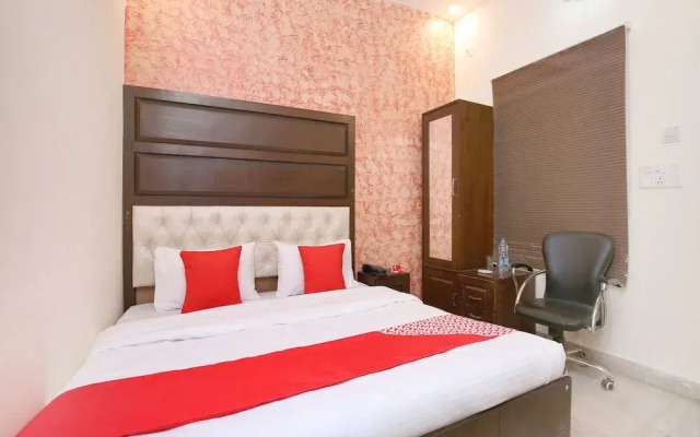 OYO 11034 Hotel JD Plaza